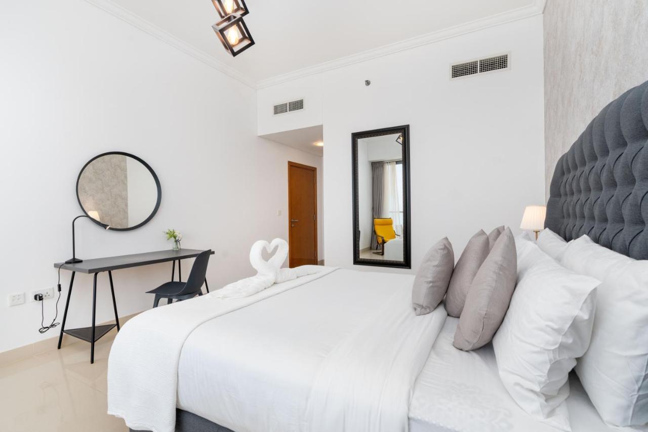 White Sage - Incredible Full Sea And Eye View In Marina Apartment *